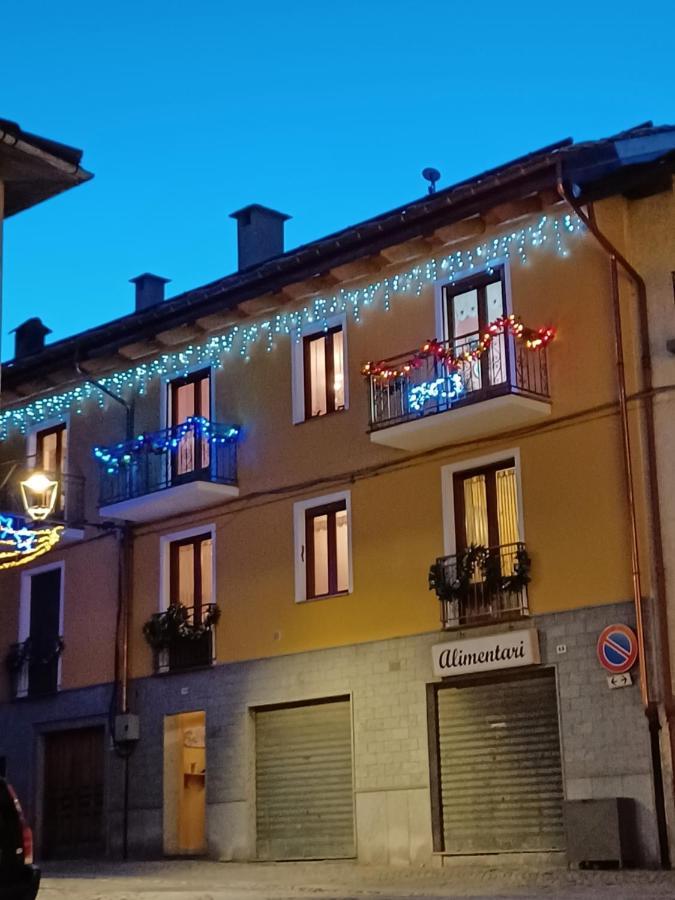 Il Larice Lägenhet Salbertrand Exteriör bild