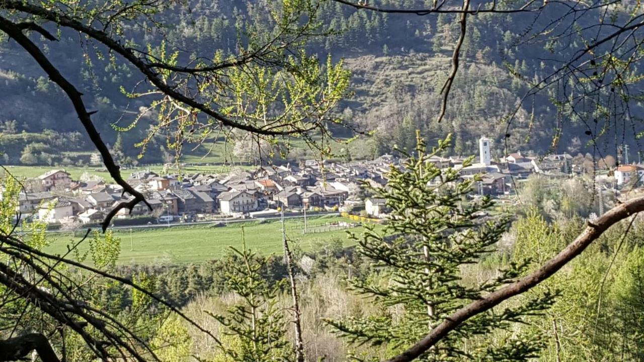 Il Larice Lägenhet Salbertrand Exteriör bild