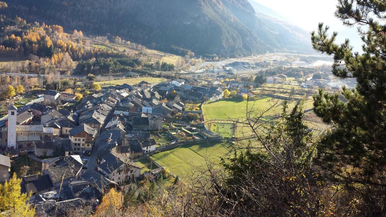 Il Larice Lägenhet Salbertrand Exteriör bild